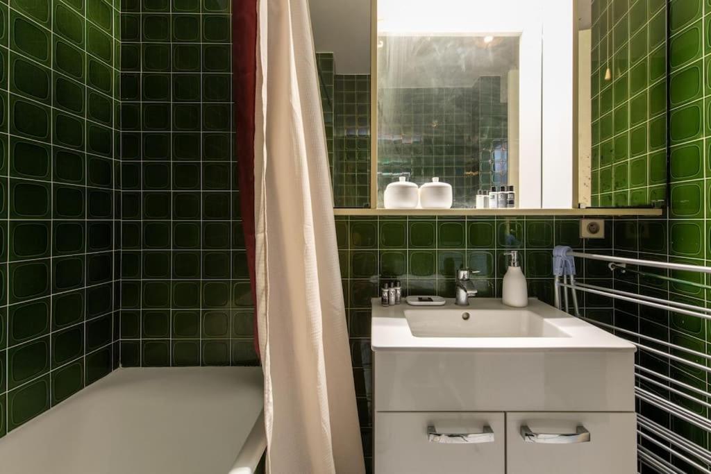 Appartement Montparnasse - Cozy In Montparnasse District Parijs