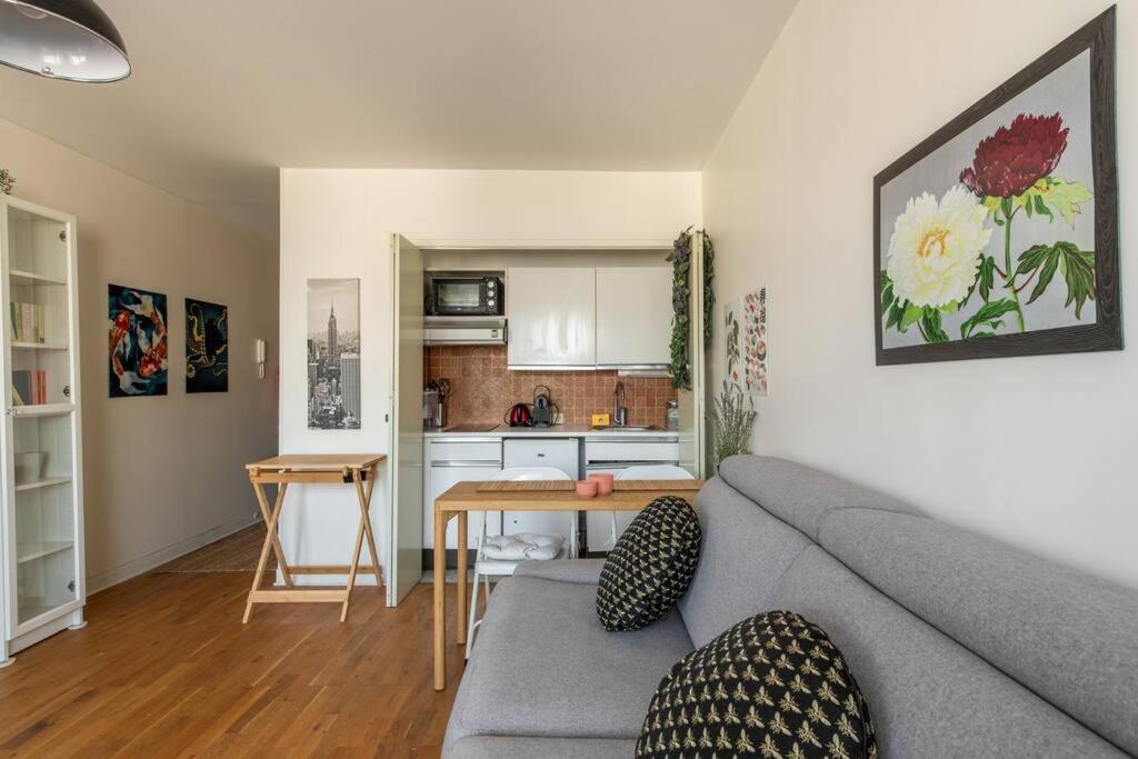 Appartement Montparnasse - Cozy In Montparnasse District Parijs
